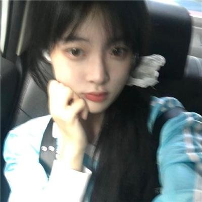 无法触碰的她 在线观看封面