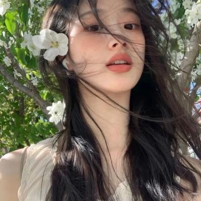 他夏天住在楼下 在线观看封面